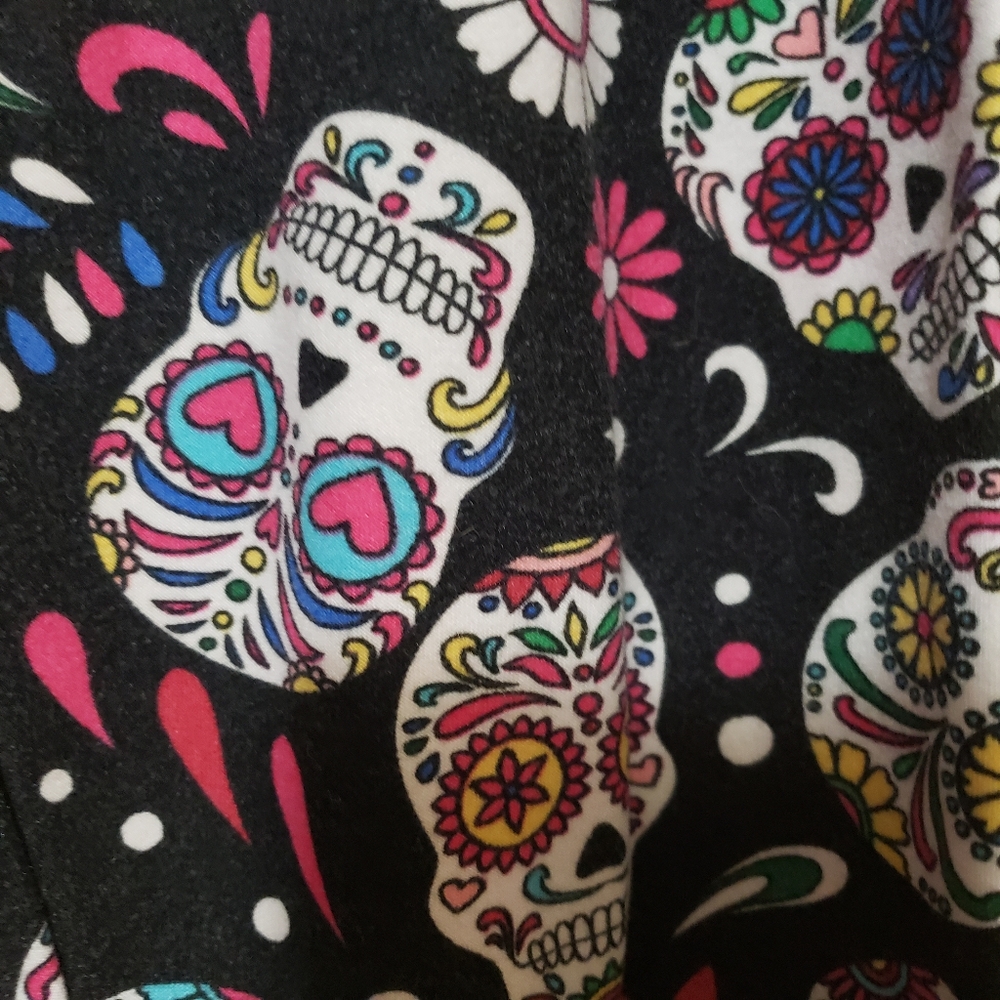 Bobby Brooks Super Soft Skull Flowers Colorful‎ Seasonal Leggings Womens L